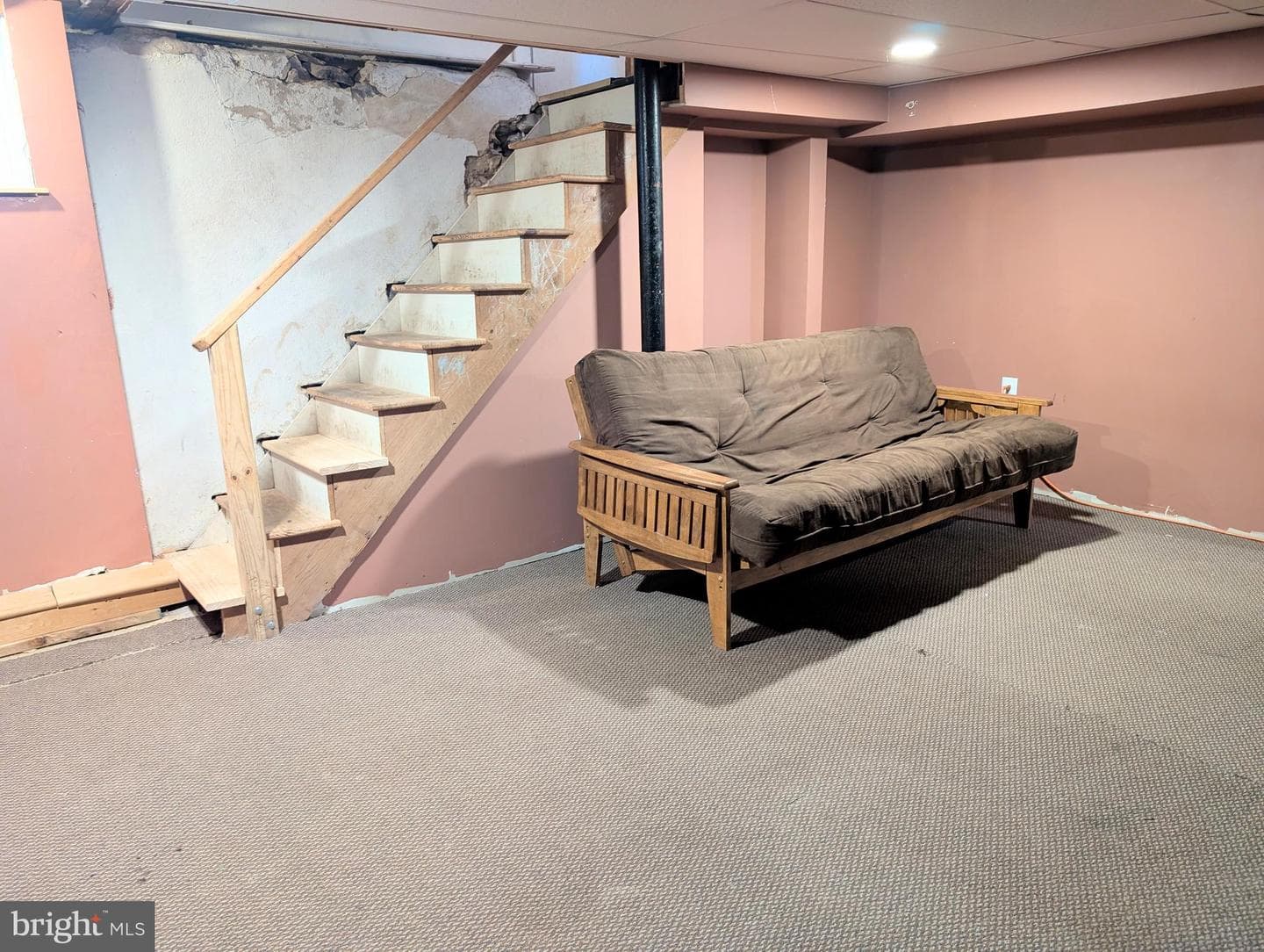 905 Edmonds Avenue photo 26