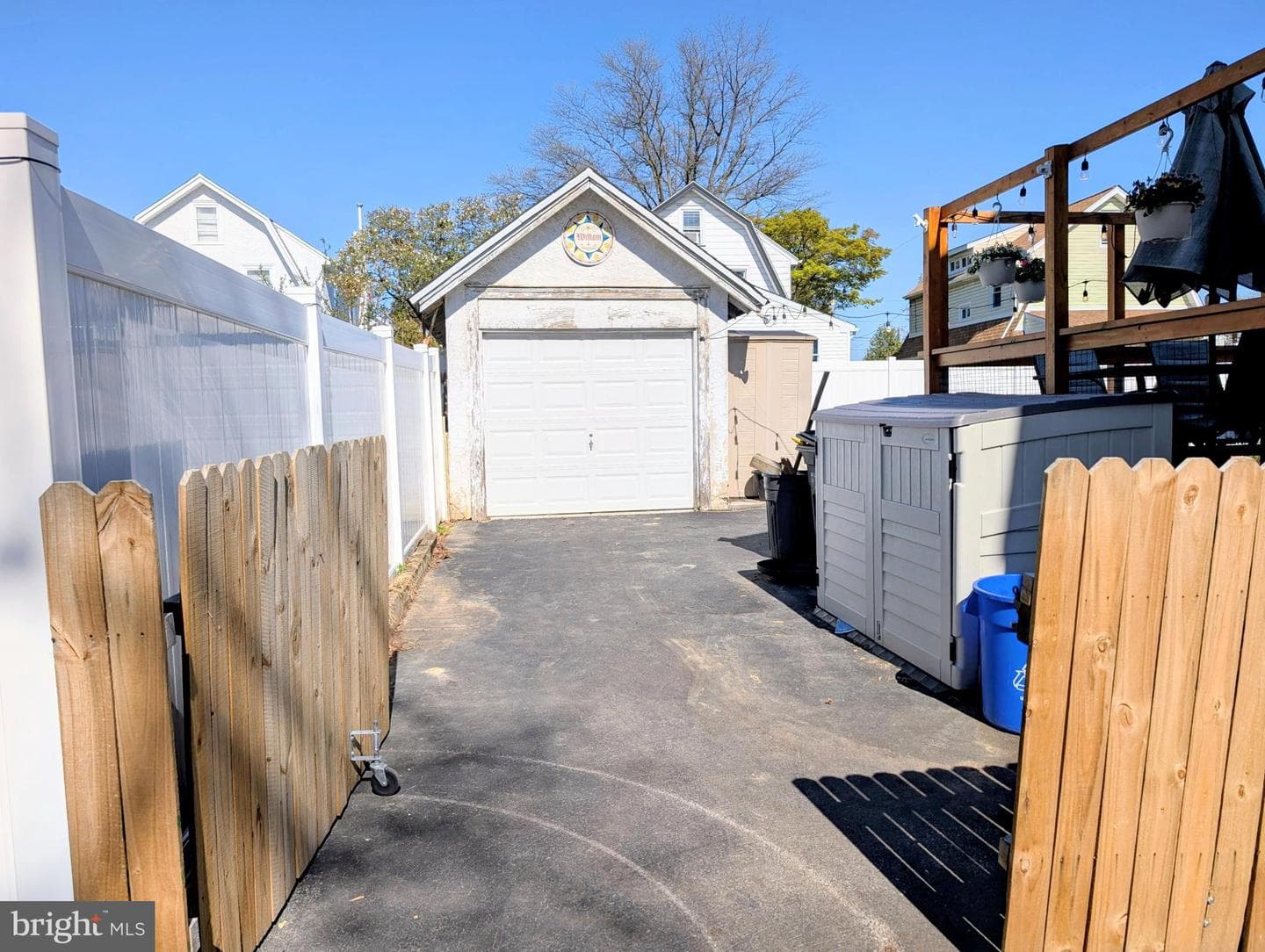 905 Edmonds Avenue photo 36