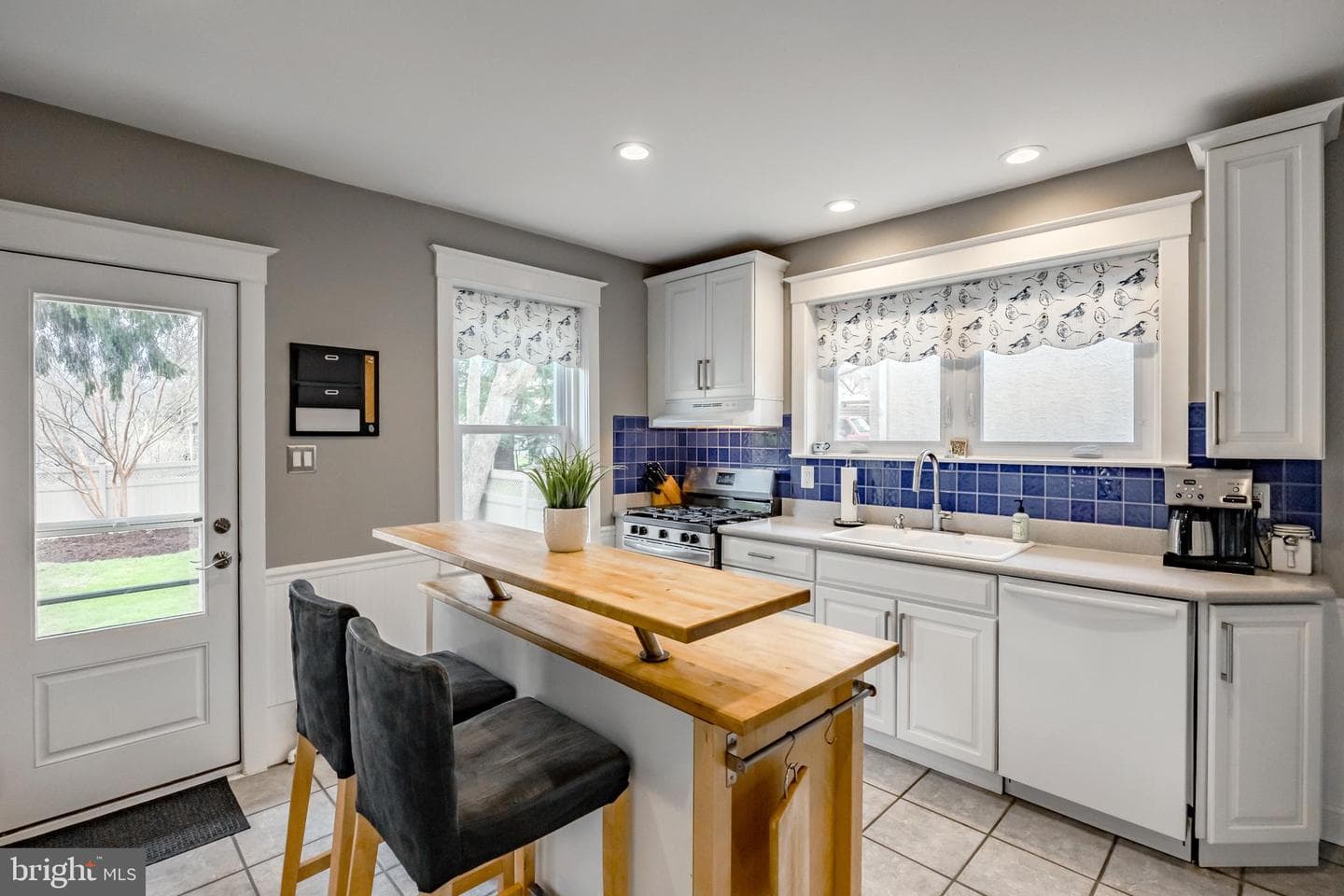 2525 Olcott Avenue photo 12