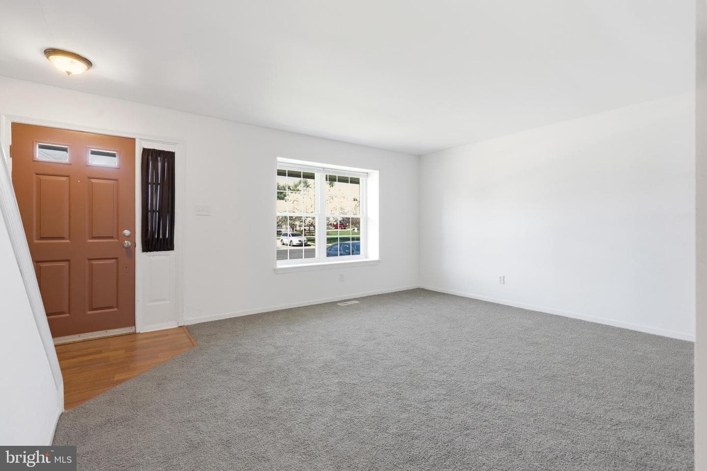11 Victoria Drive photo 3