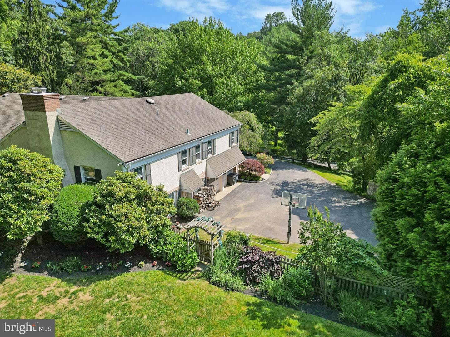 770 Robinhood Road photo 29