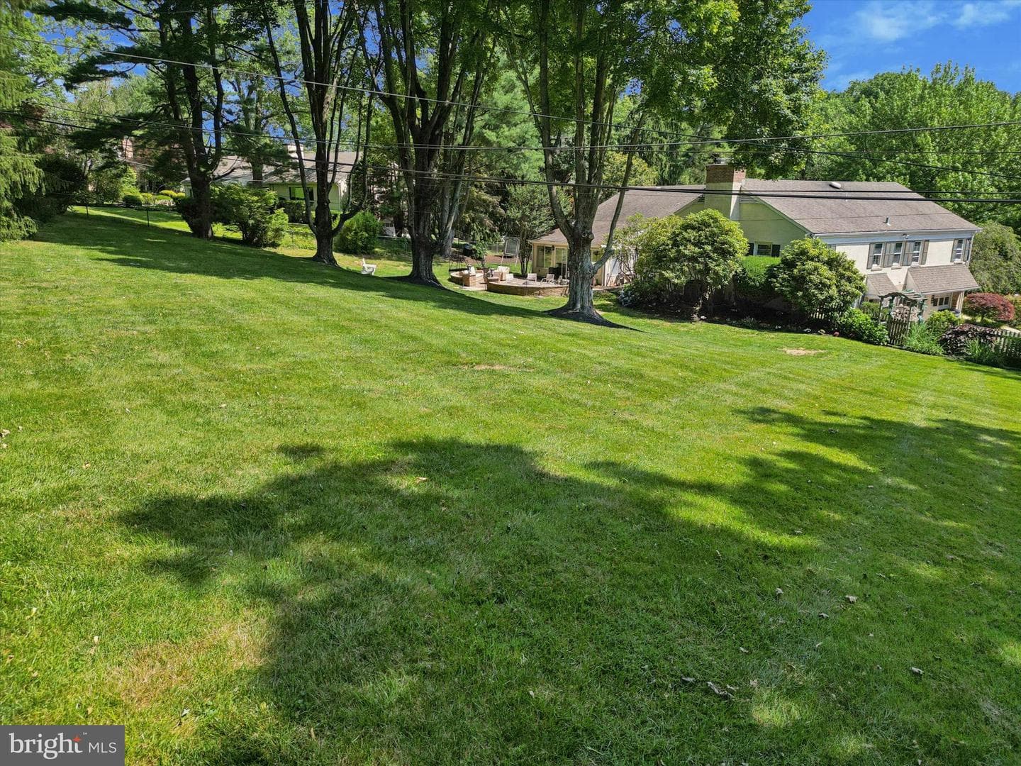 770 Robinhood Road photo 33