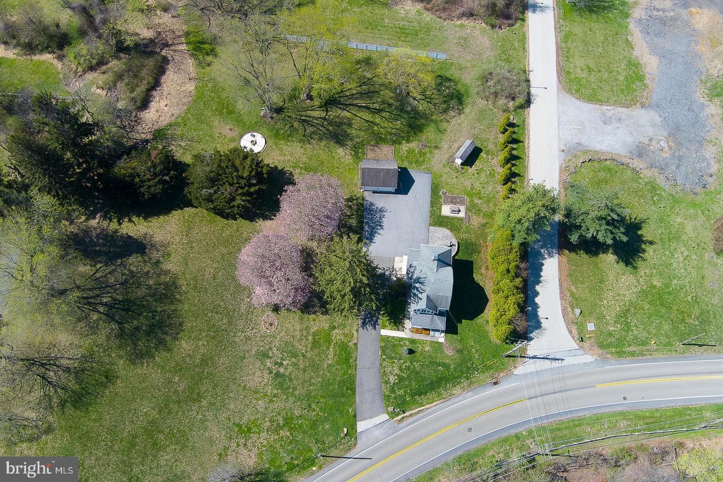642 Concord Road photo 39