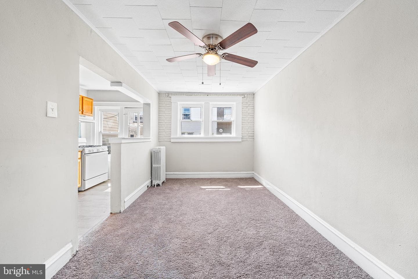 128 Whitely Terrace photo 8