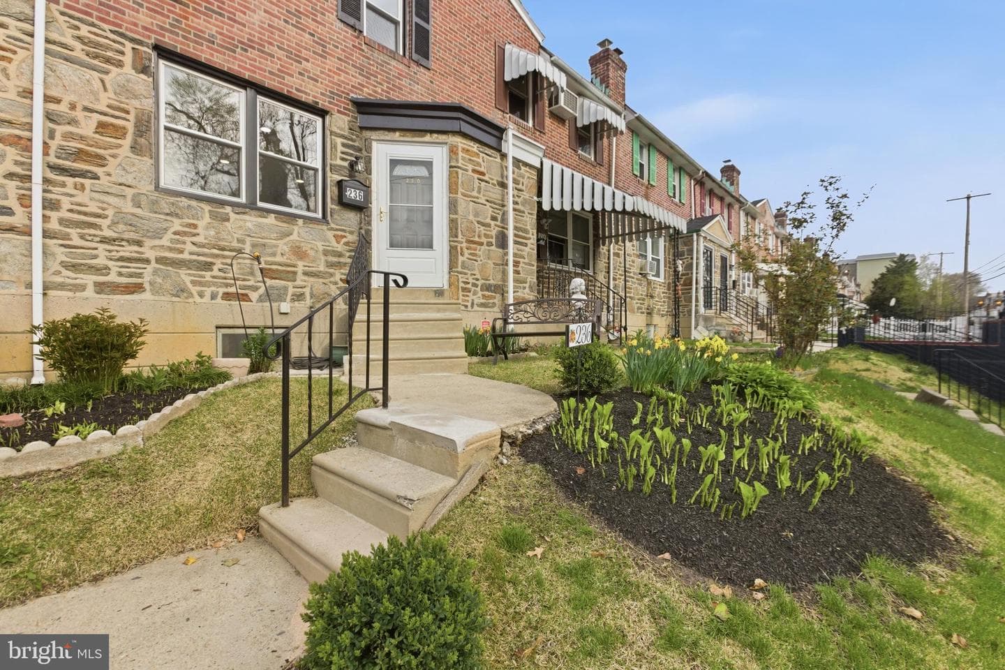 236 Hampden Road photo 4