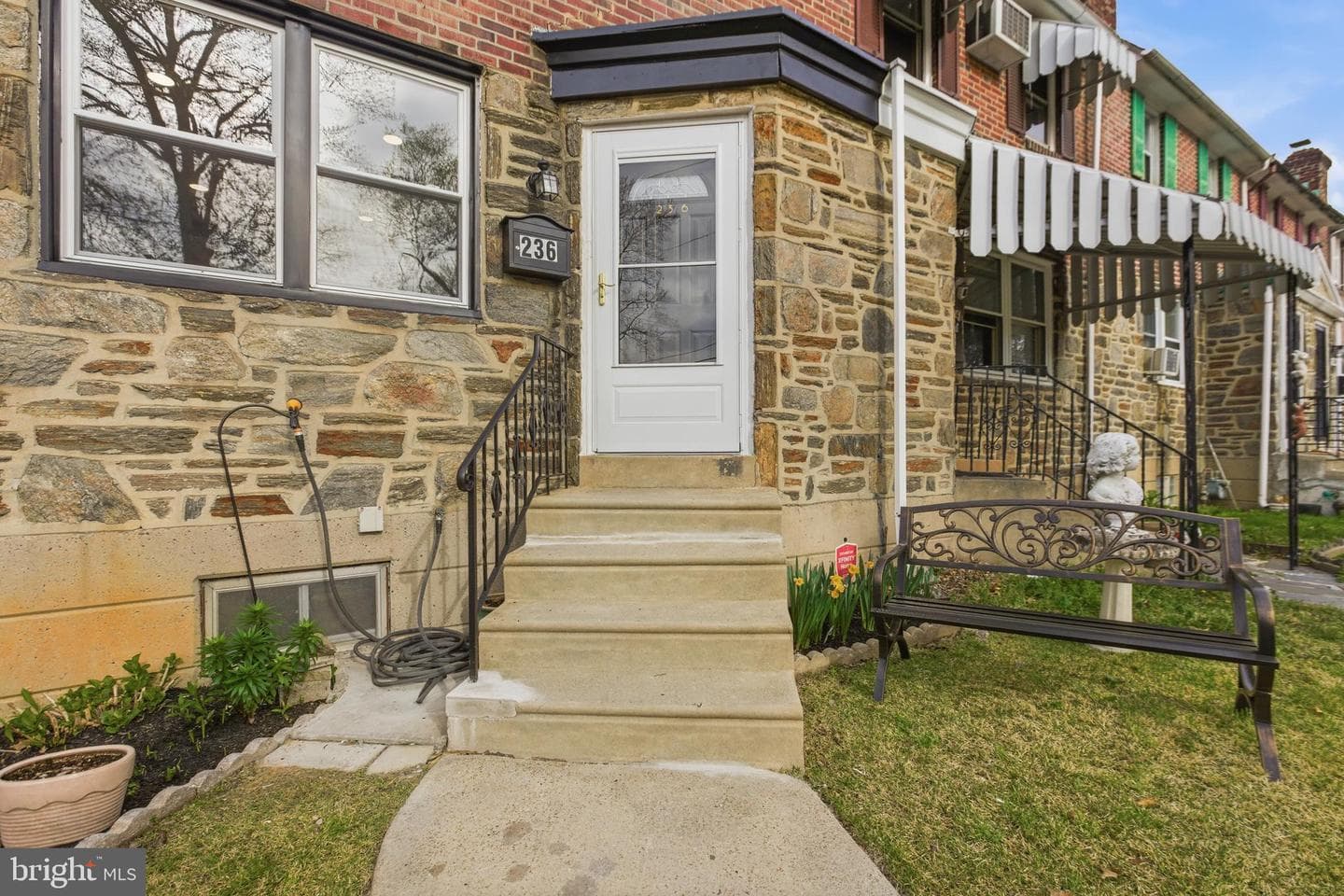 236 Hampden Road photo 5