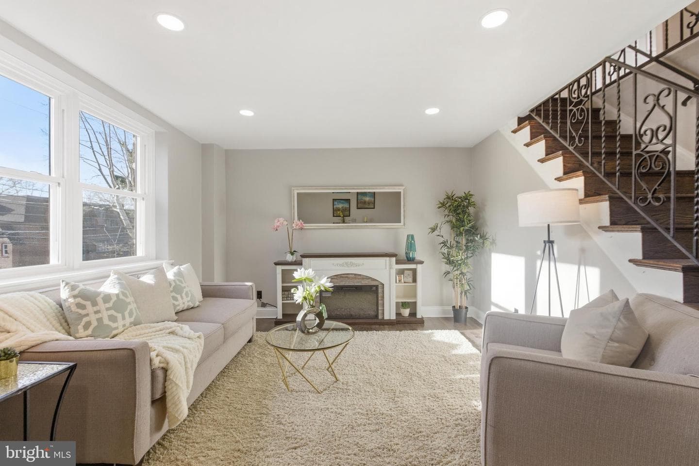 236 Hampden Road photo 8