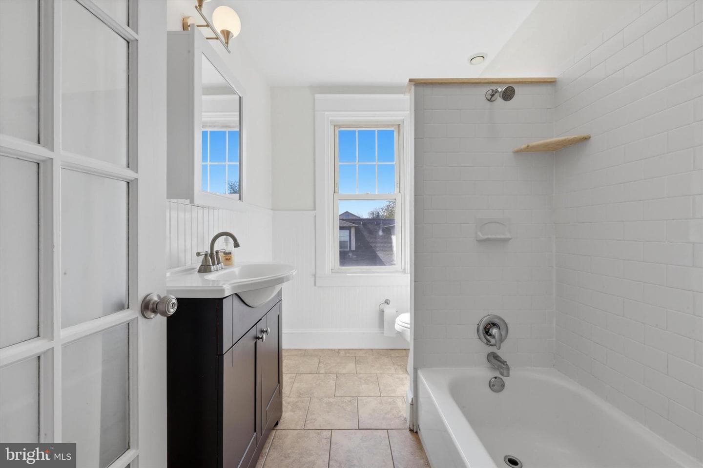 7864 Beverly Boulevard photo 12