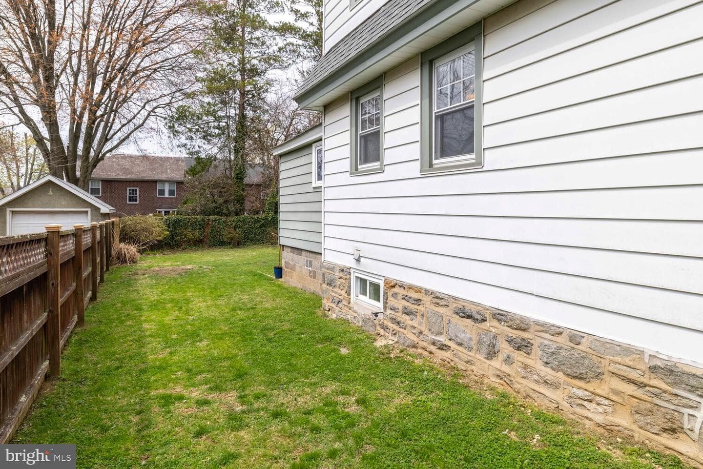 2116 E County Line Road photo 36