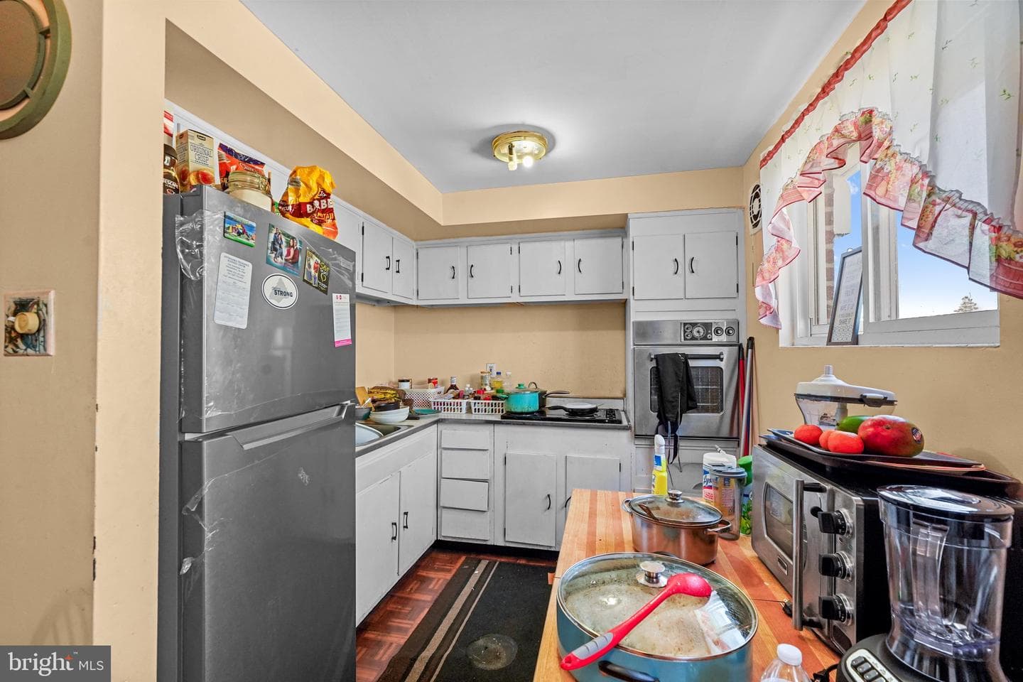 601 Bywood Avenue photo 10