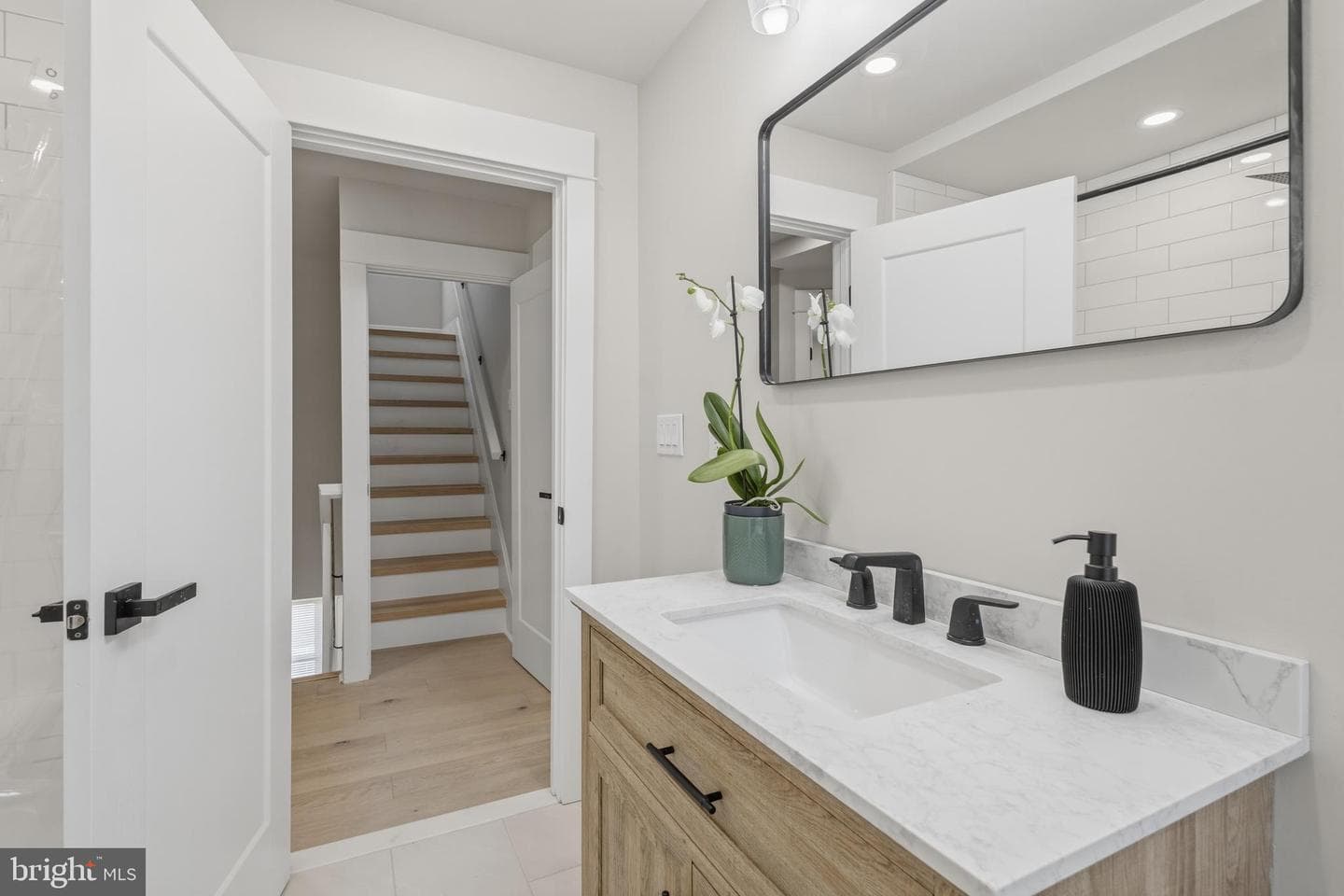 624 Lawson Avenue photo 31