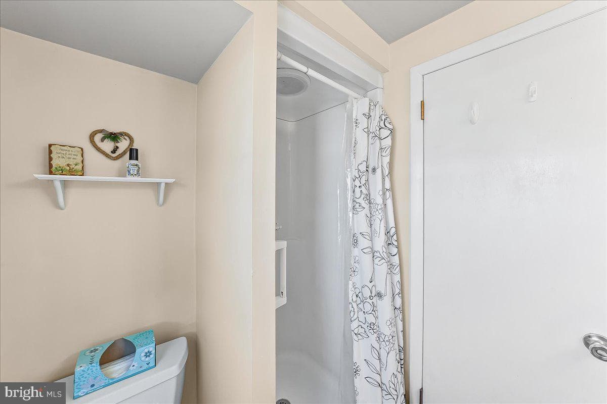 722 Brighton Terrace photo 21