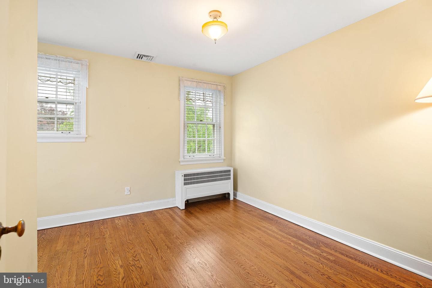 929 Burmont Road photo 22