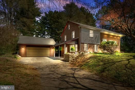 77 Ruby Road