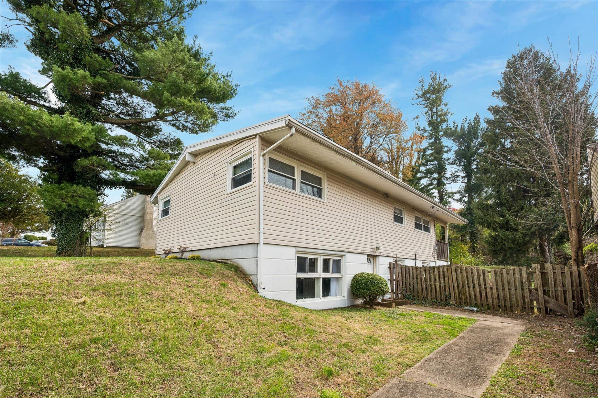 15 Village Drive photo 25