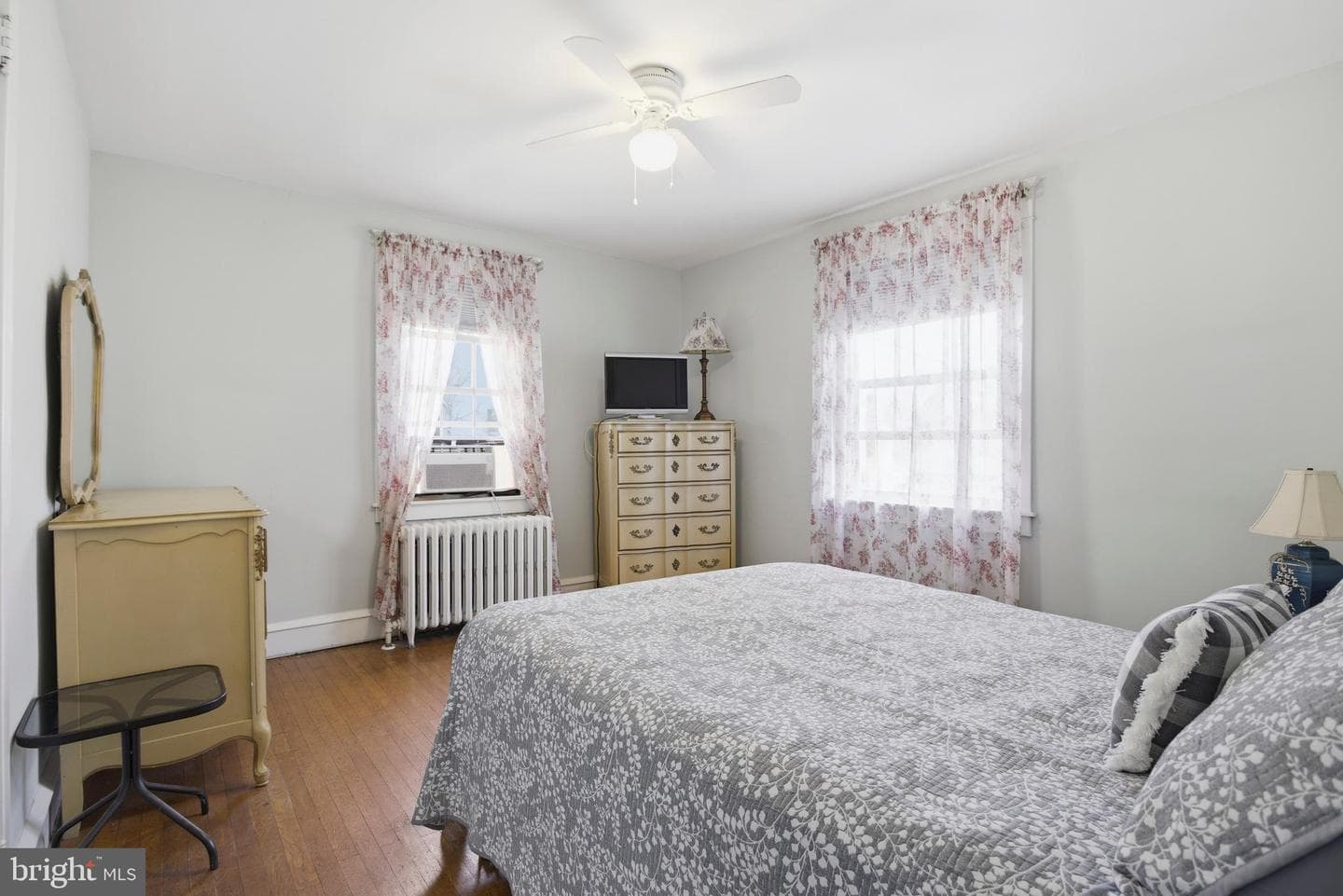 632 Mason Avenue photo 17