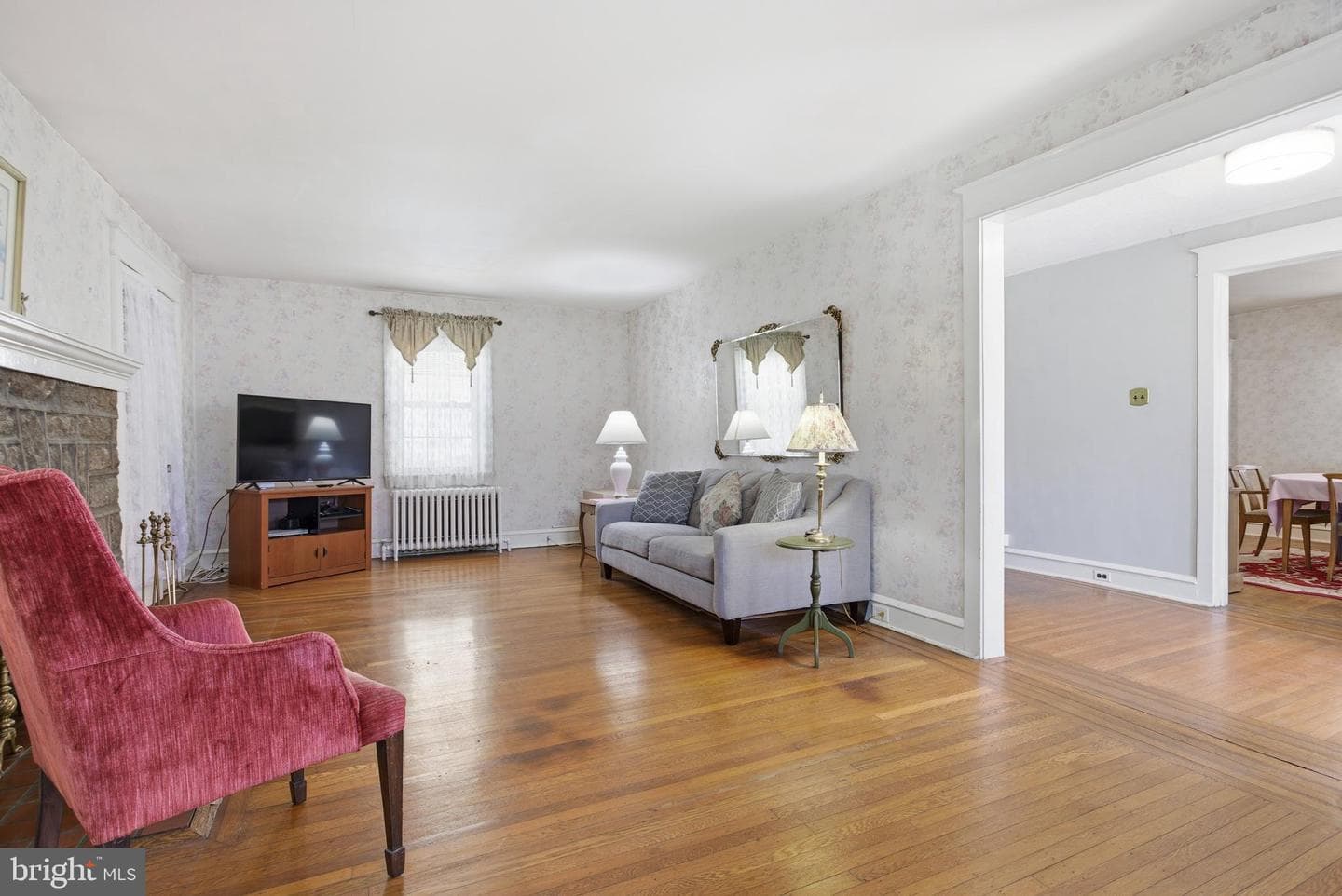 632 Mason Avenue photo 5