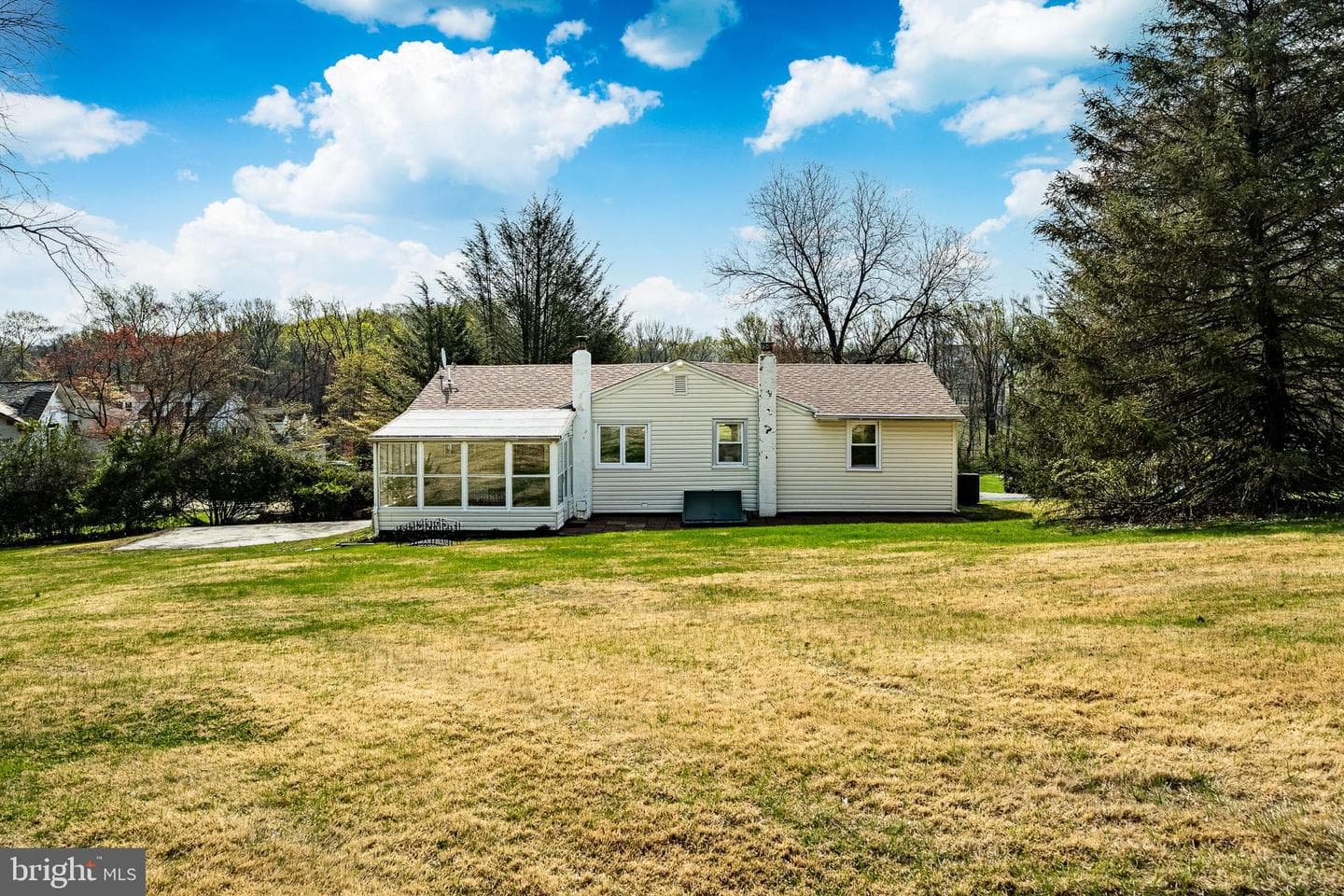 3119 Laughead photo 29