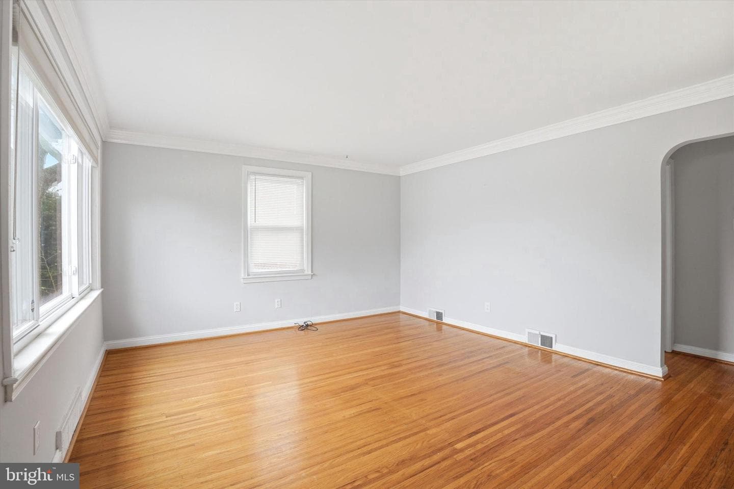 544 Lawrence Road photo 2
