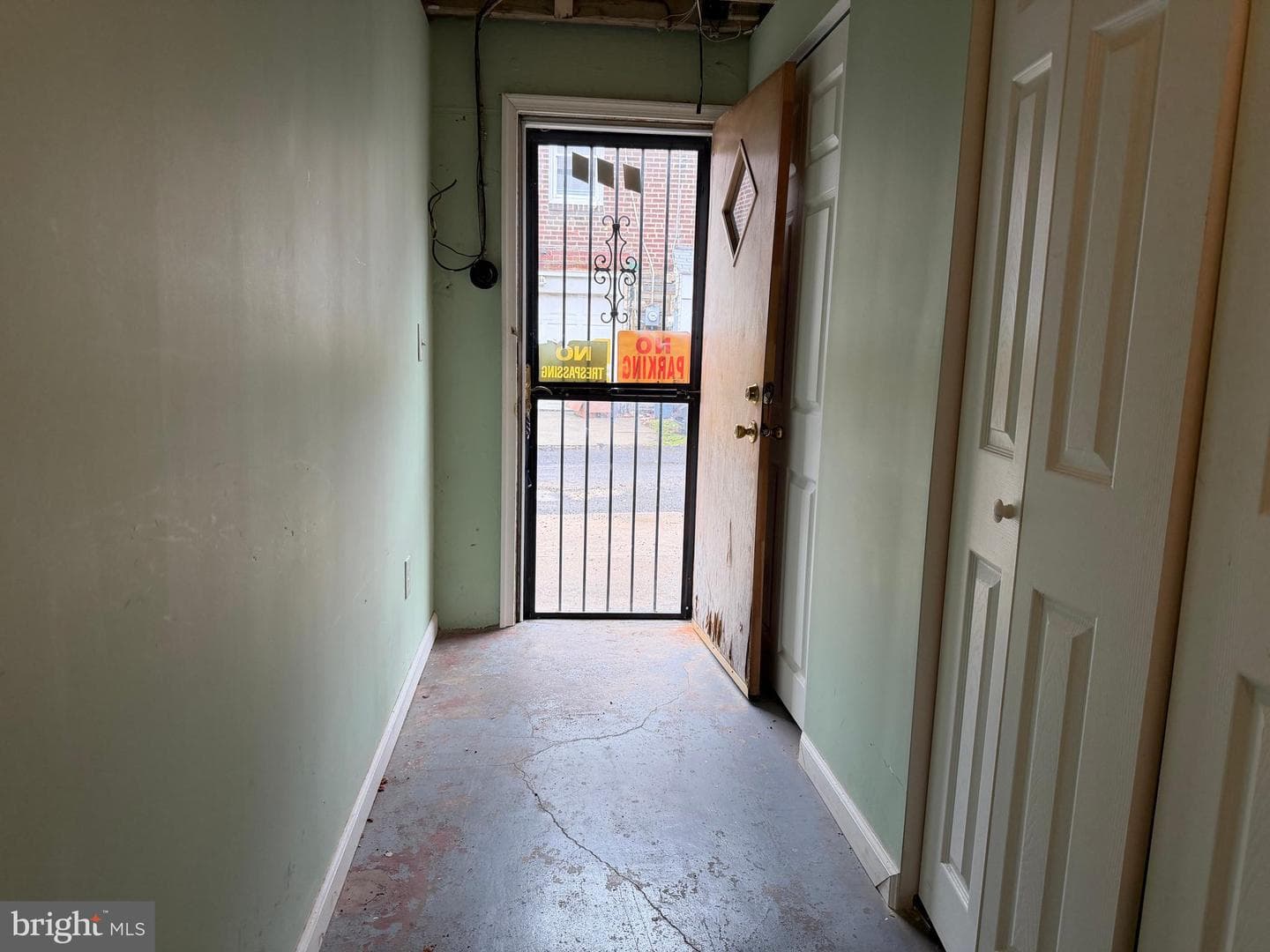 225 Wingate Road photo 16