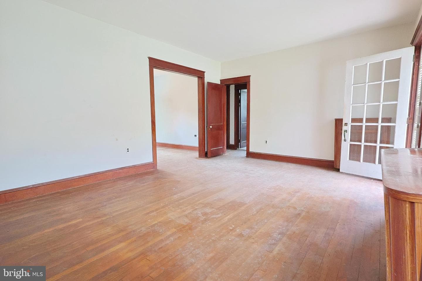141 Glen Riddle Road photo 4