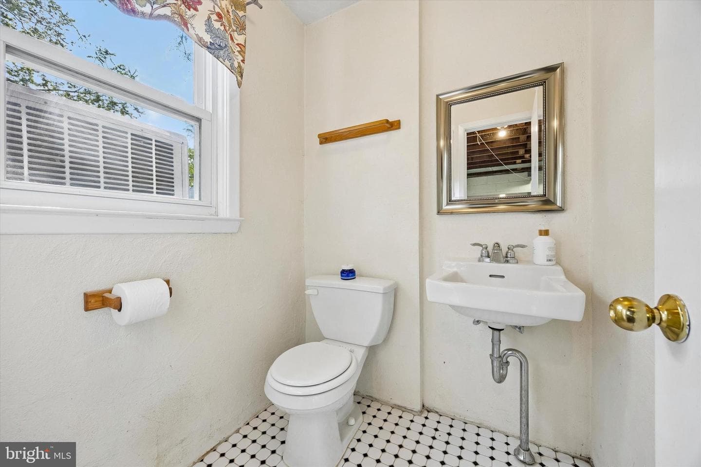 532 Bryn Mawr Avenue photo 18