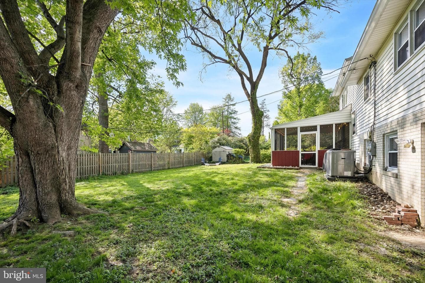 532 Bryn Mawr Avenue photo 21