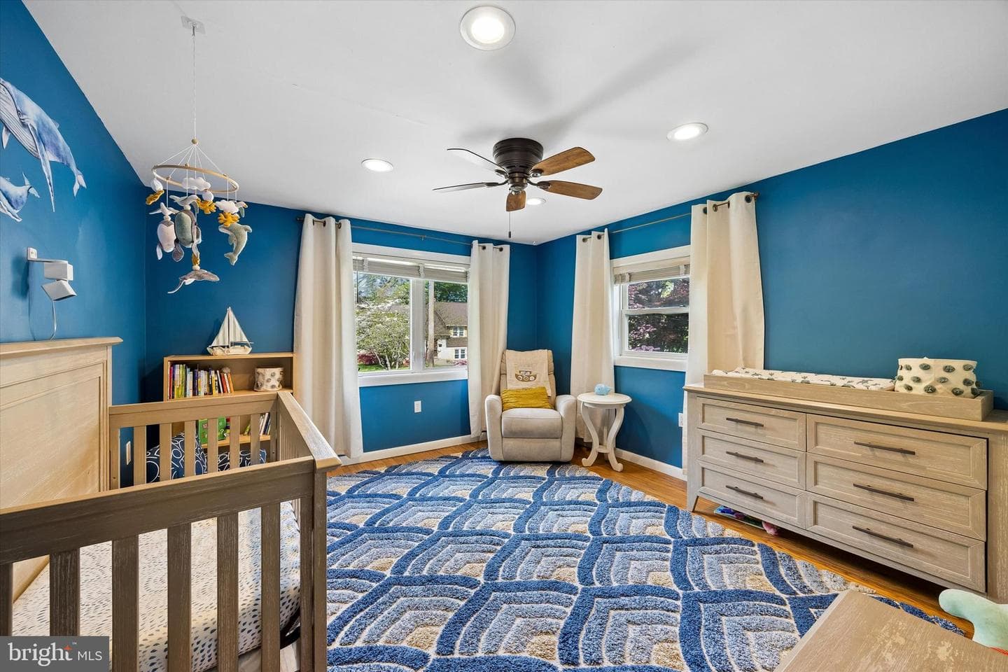 532 Bryn Mawr Avenue photo 9
