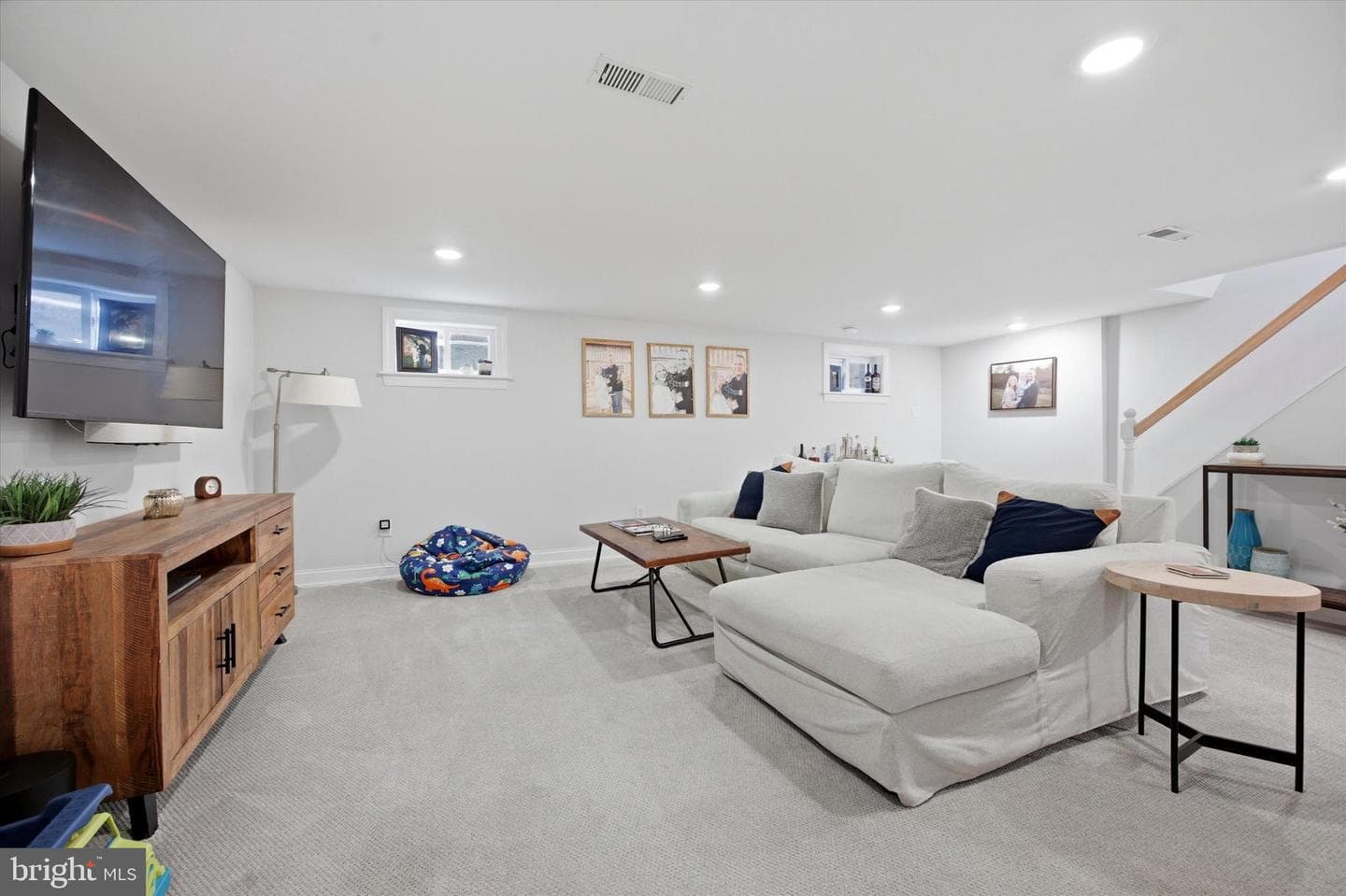 506 Saint Albans Road photo 18