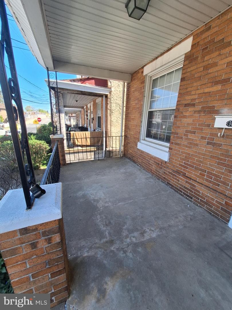 409 S 4th Street photo 3