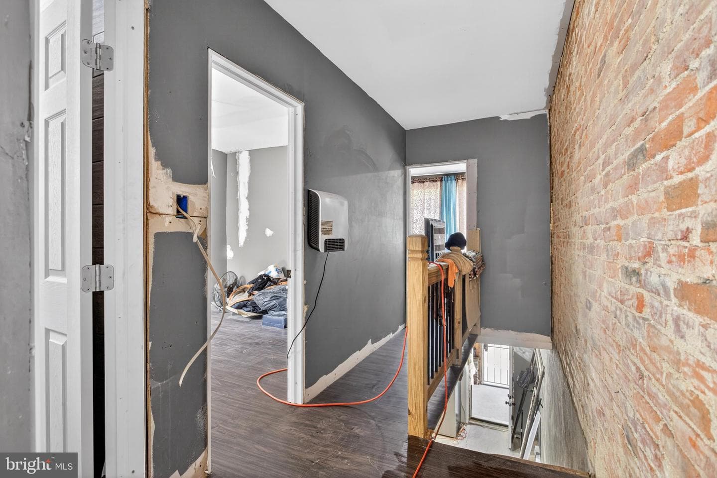1141 Thomas Street photo 14