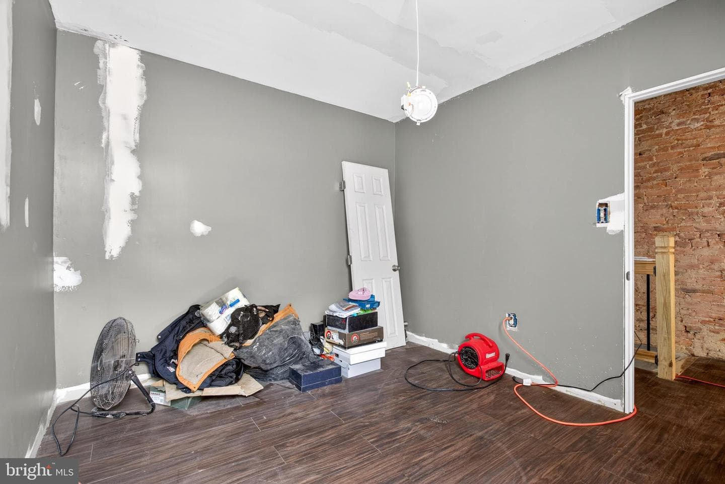 1141 Thomas Street photo 18