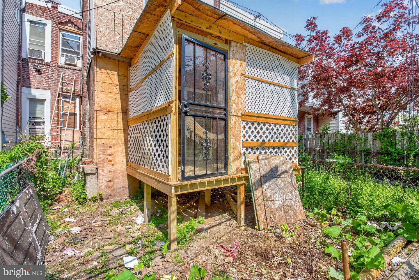 1141 Thomas Street photo 25