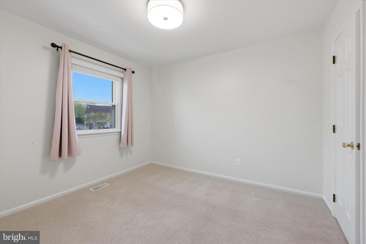 230 Sulky Way photo 20