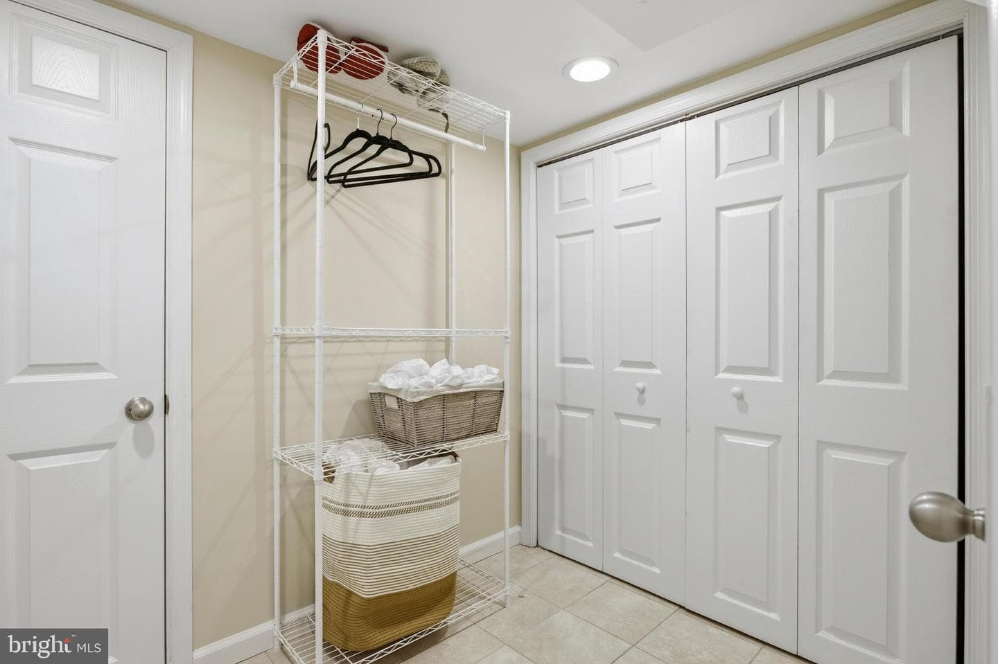 2948 Hillside Road photo 19