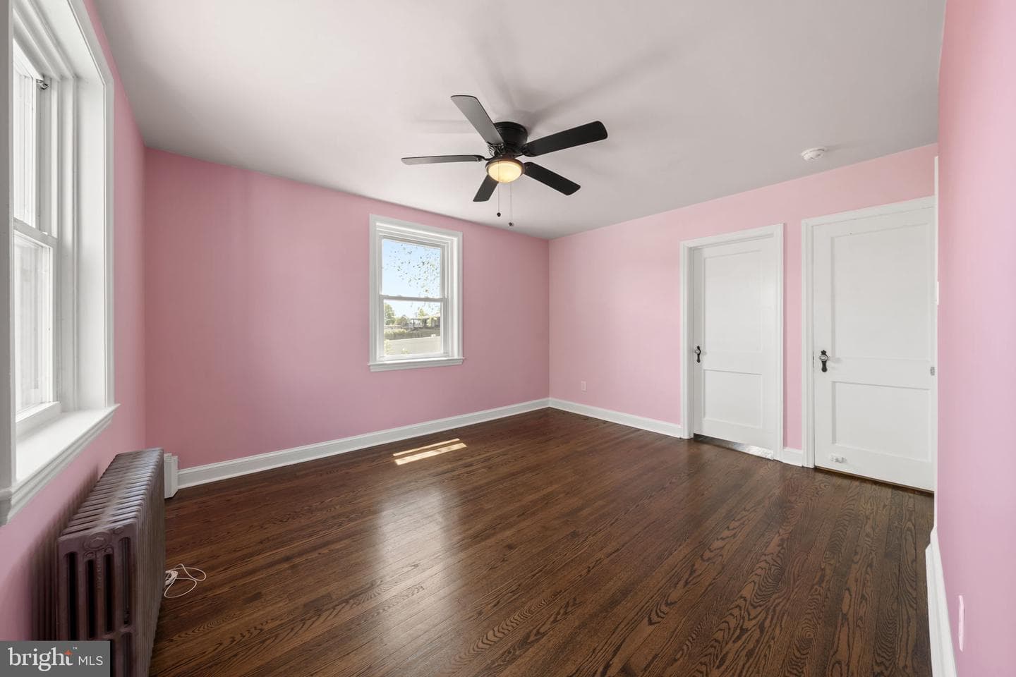 282 Davis Avenue photo 14