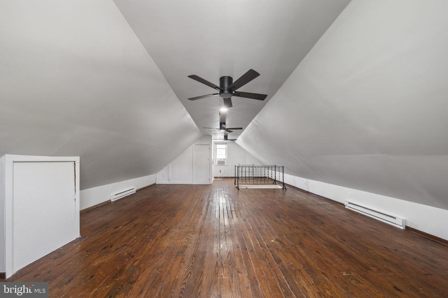 282 Davis Avenue photo 25