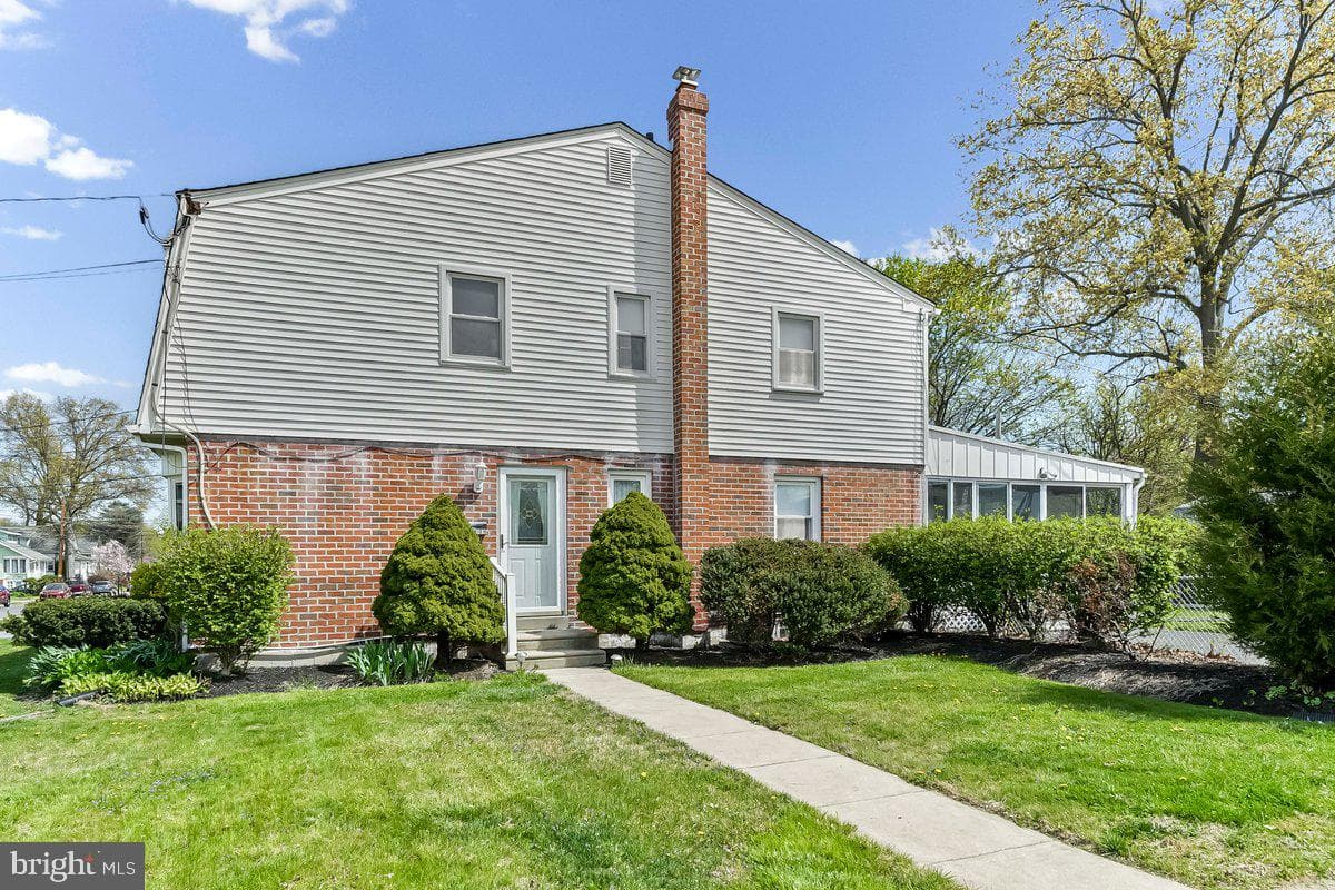 1016 7th Avenue photo 28