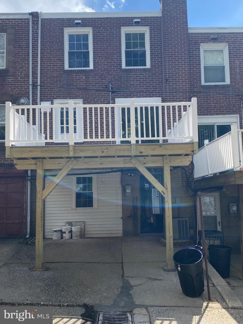 821 Hampshire Road photo 36