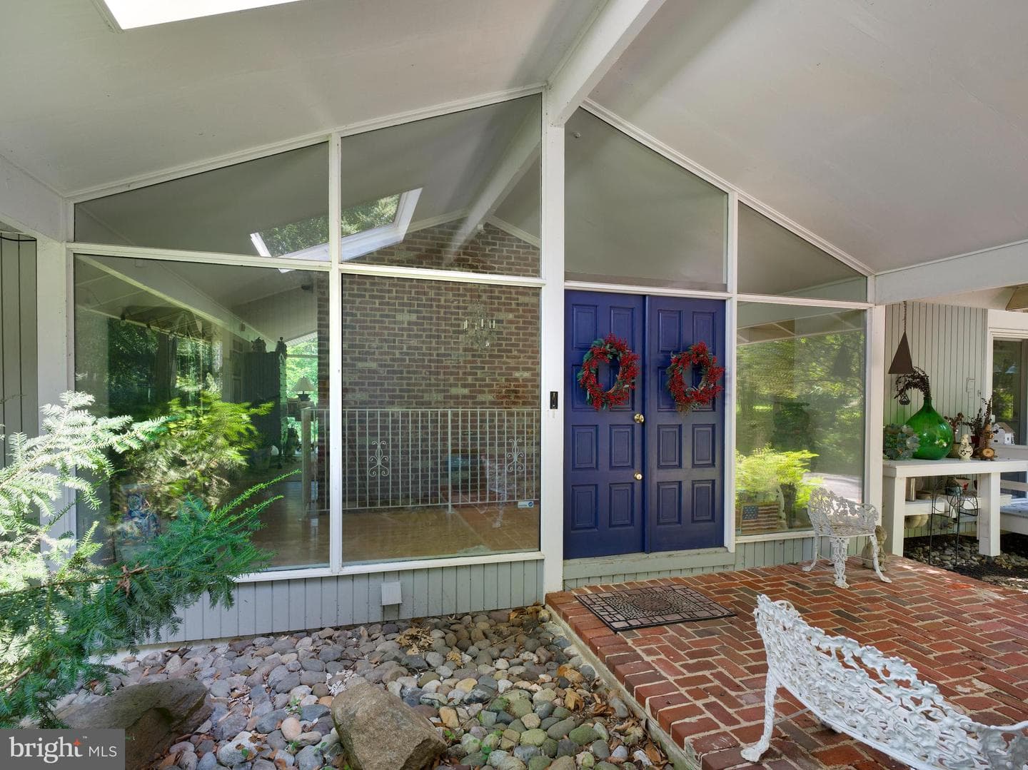 310 Jeffrey Lane photo 3