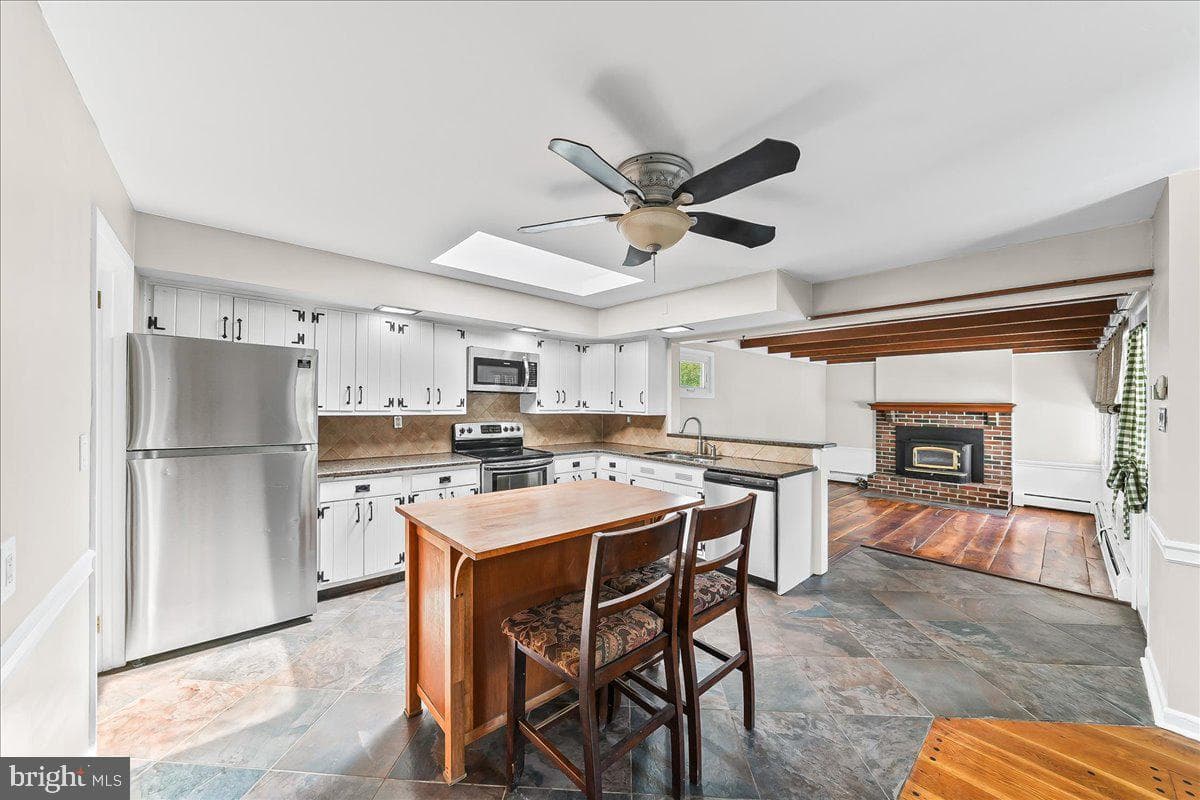 225 Chestnut Street photo 14