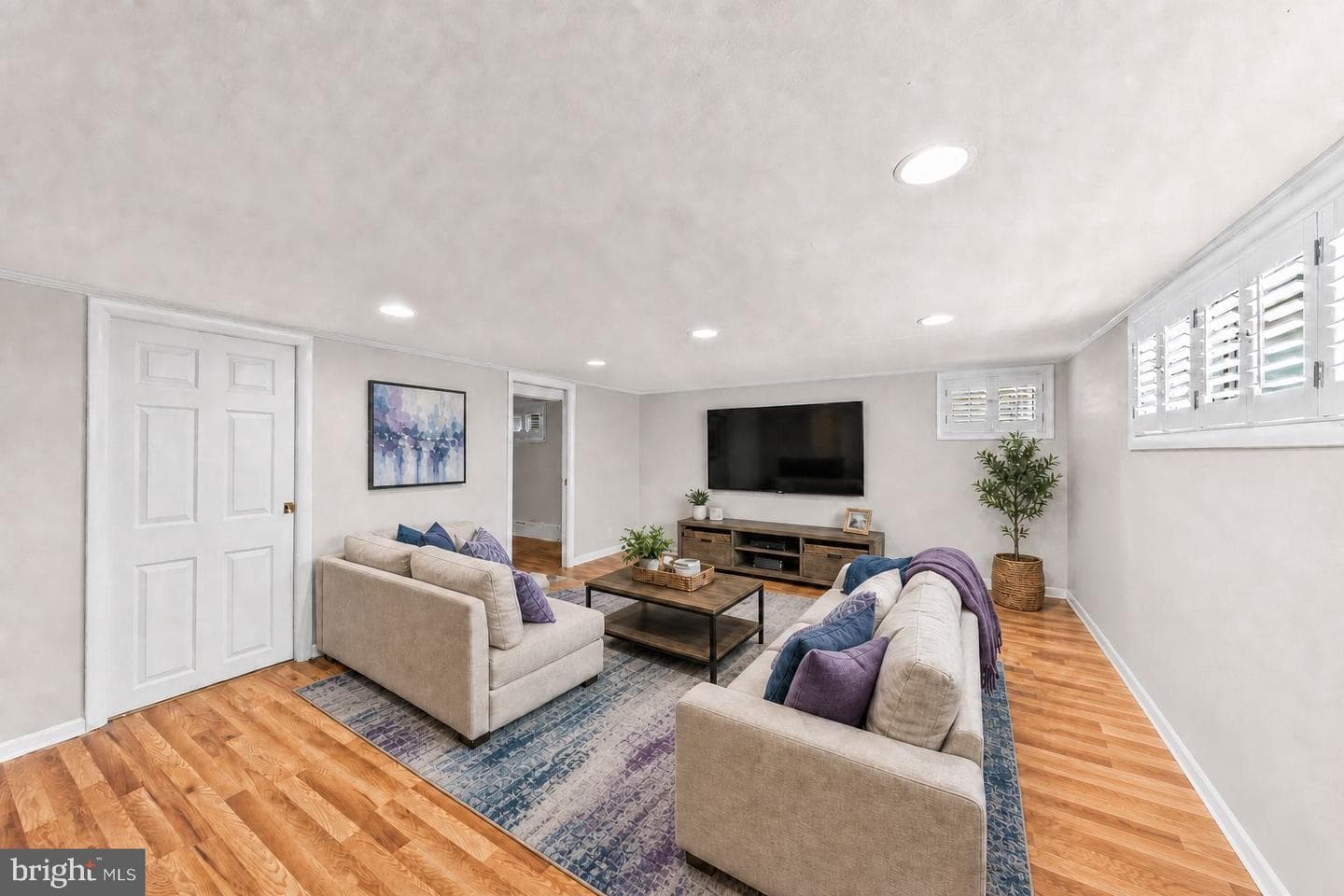 225 Chestnut Street photo 31