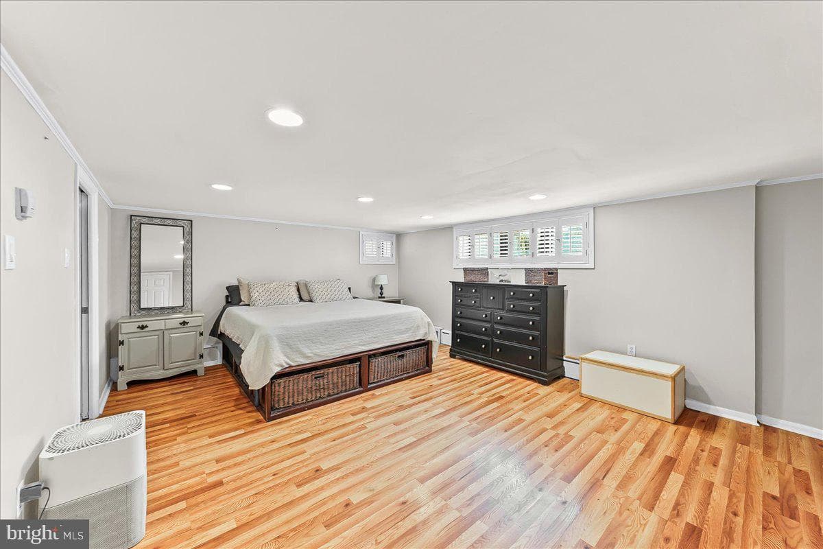 225 Chestnut Street photo 33