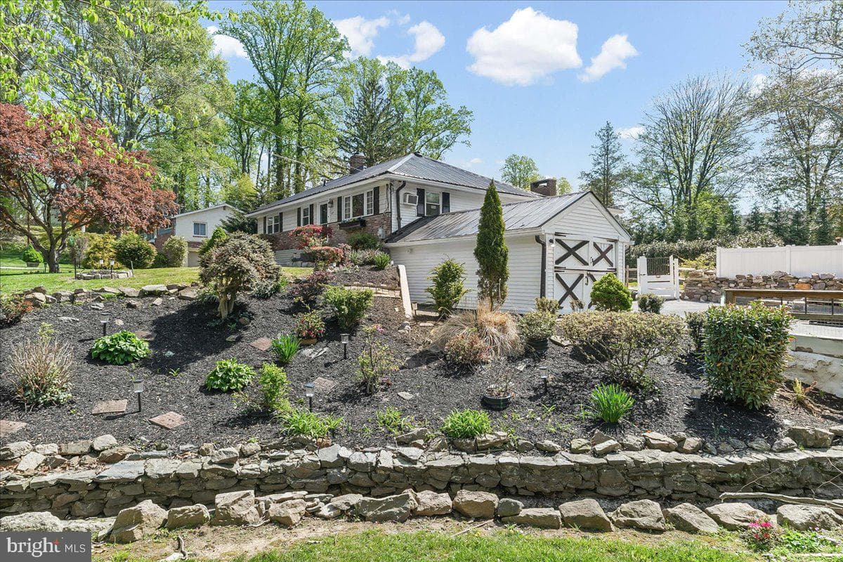 225 Chestnut Street photo 4