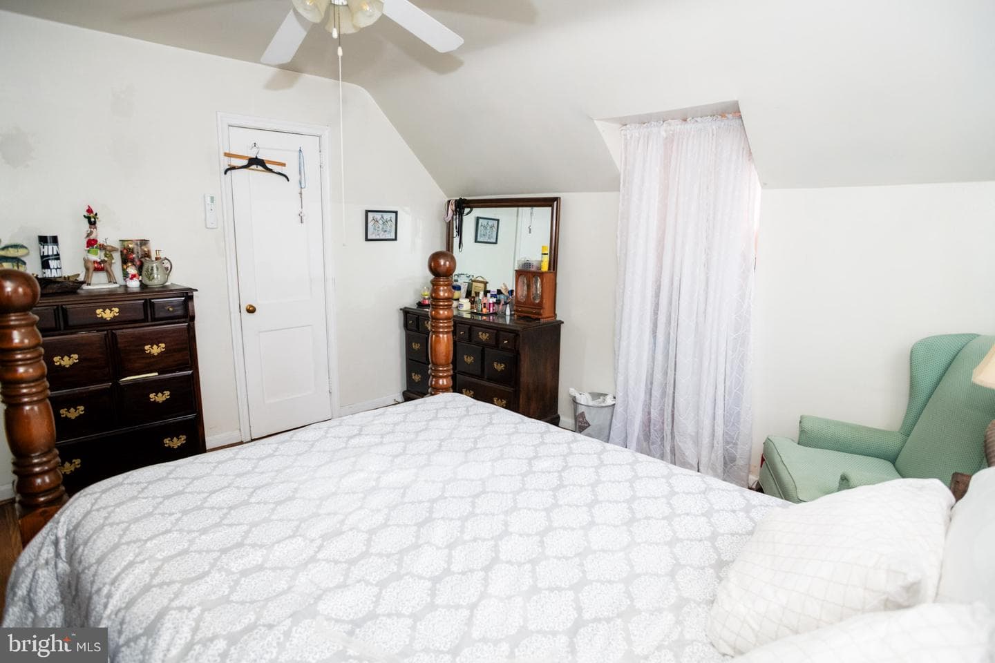 733 Eggleston photo 17