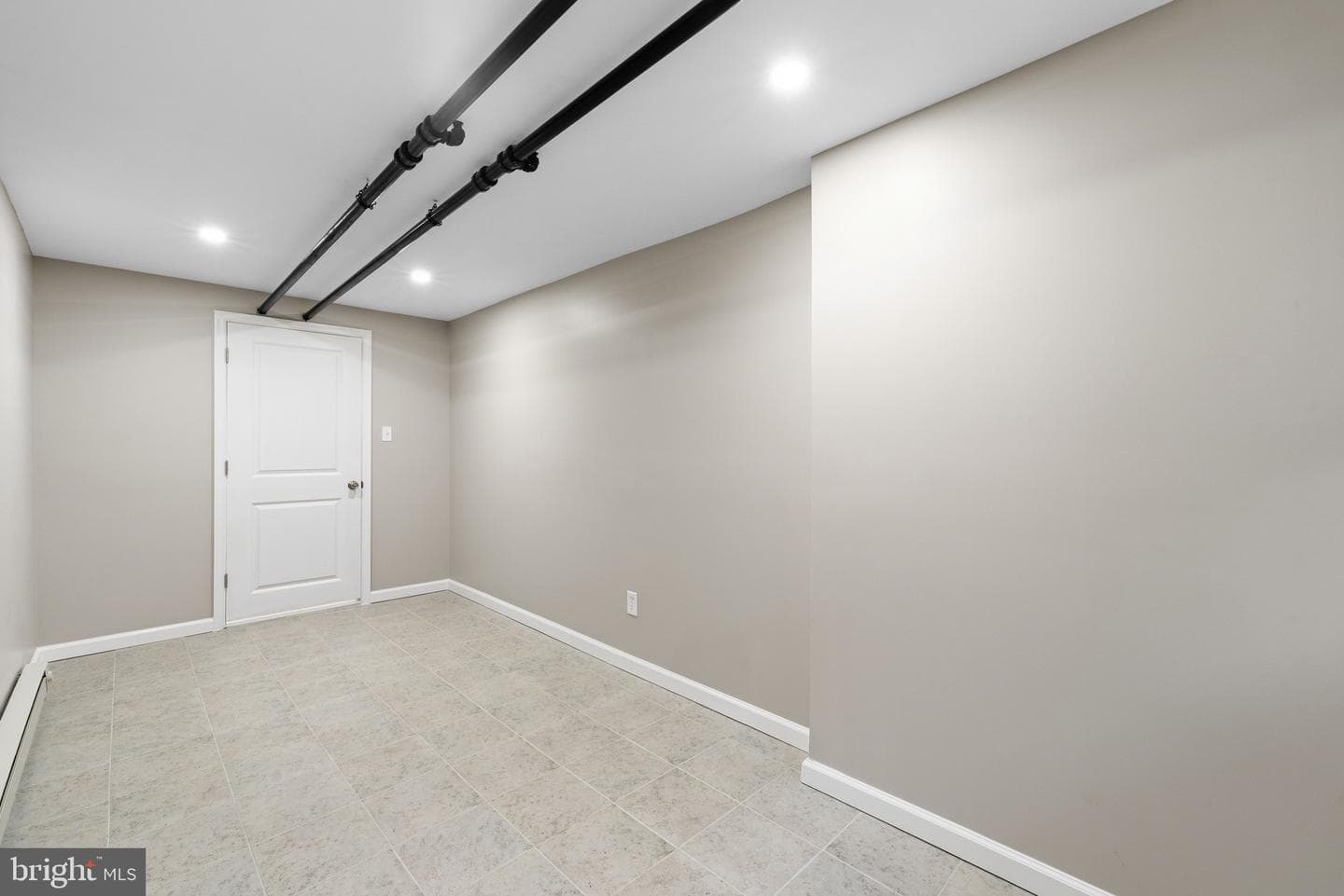 438 Glendale Road photo 33