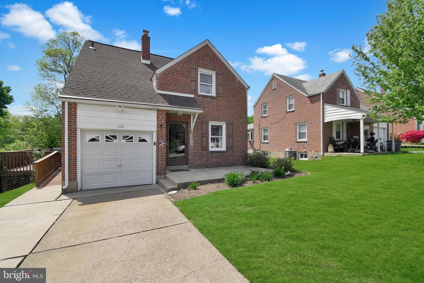 308 Edgemore Road photo 1