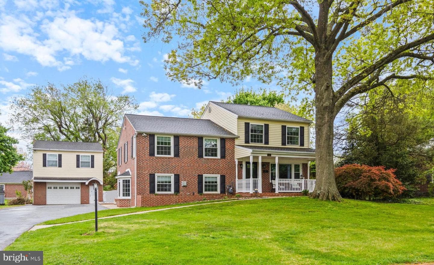 108 Canterbury Drive photo 1