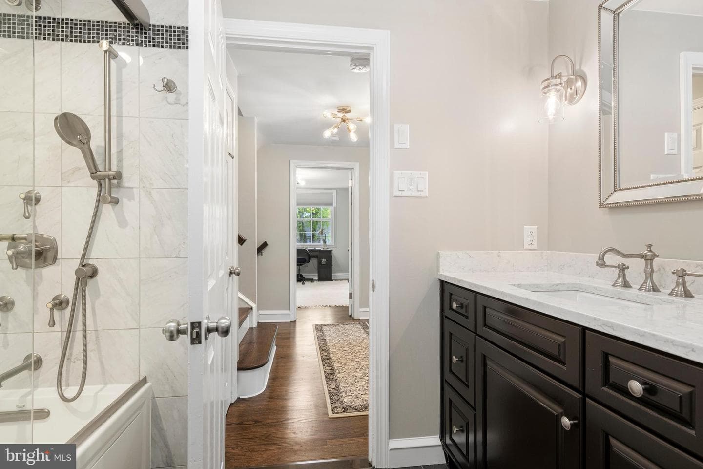 108 Canterbury Drive photo 23