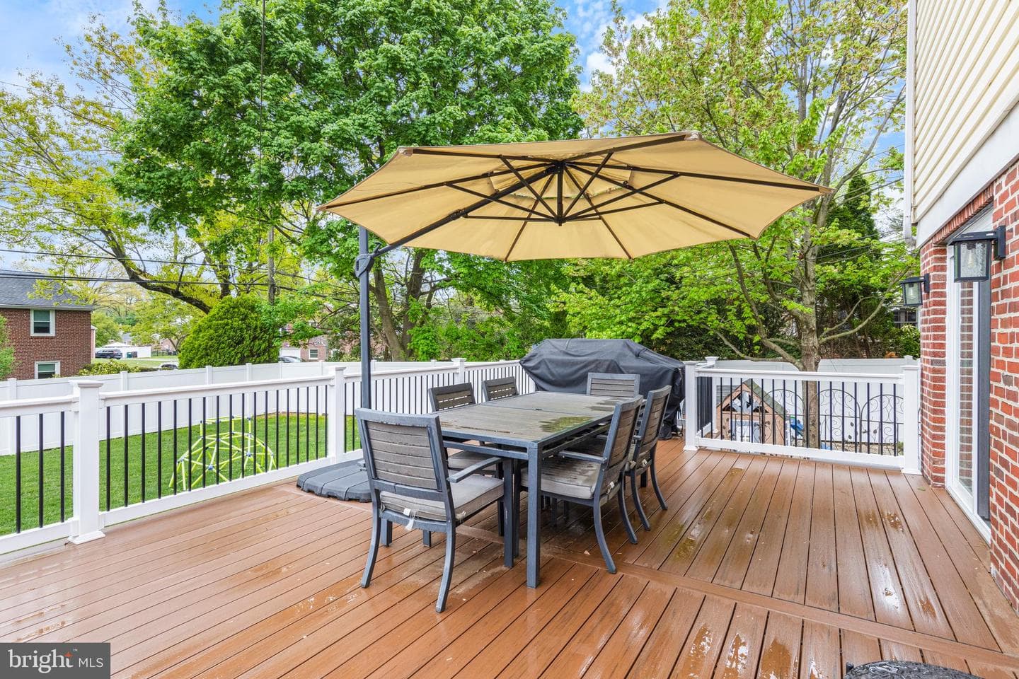 108 Canterbury Drive photo 33
